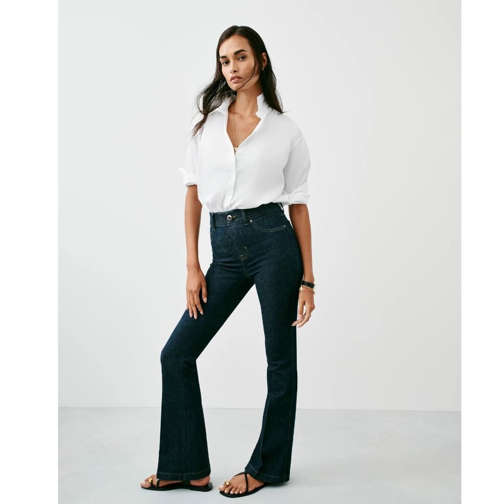 SPANX shape Original EveryWear Flare Jeans Raw Indigo Dark wash Medium